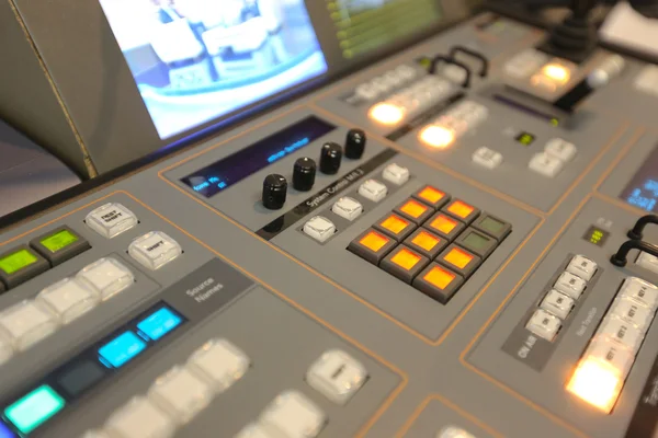 Tv yayıncılığı, video ve ses karıştırıcı ile çalışma