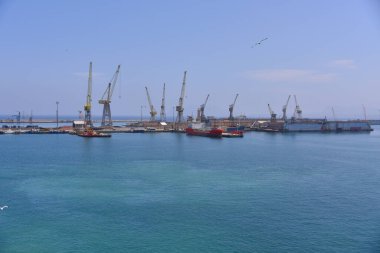Mavi Akdeniz Suyu Marina Limanı