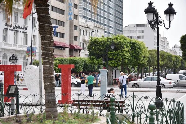 Tunis Tunisia June 2019 Vincent Paul 근처의 Avenue Bourguiba 시내의 — 스톡 사진