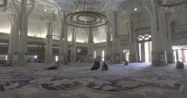 Nagrania Ludzi Modlących Się Meczecie — Wideo stockowe