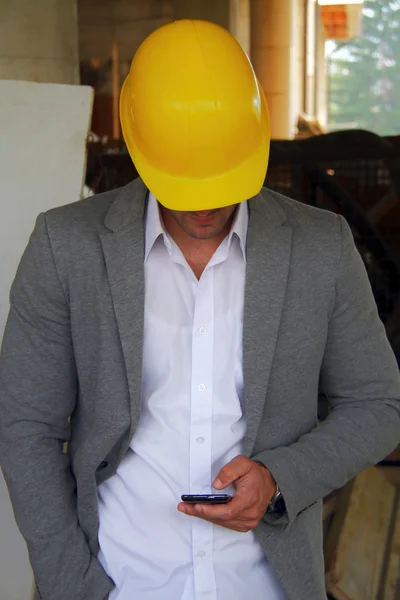 Инженер на строительной площадке, деловая встреча — стоковое фото