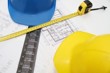 Kask ve inşaat çizimleri ve Binalar için Araçlar