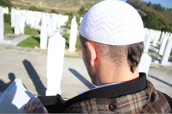 Islamic praying on dead person — Stock Photo, Image