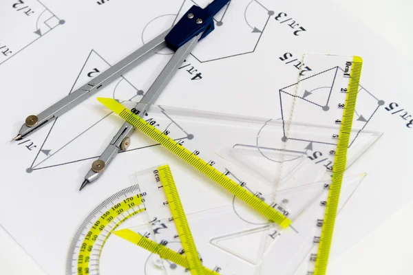 Ferramentas de desenho com bússola — Fotografia de Stock