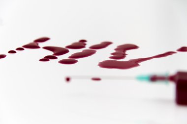 Şırınga kırmızı kan testi araştırma HIV AIDS kavram fikir için