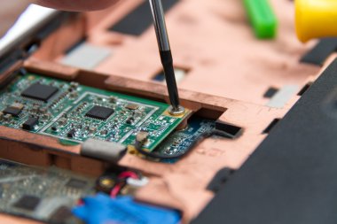 Profesyonel laptop onarım