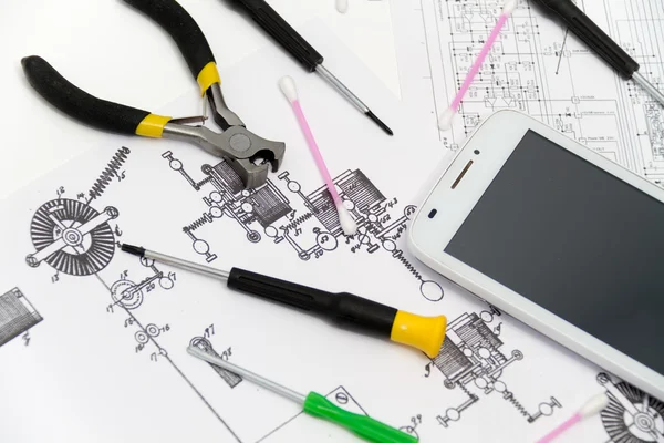 Technical operator and repair smartphone — Stock Photo, Image