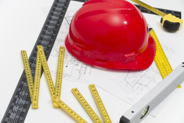 Kask ve inşaat çizimleri ve Binalar için Araçlar