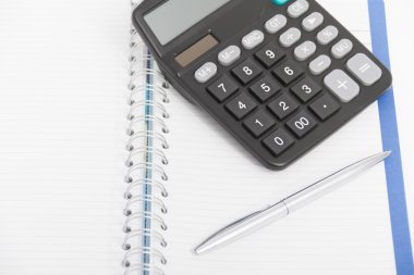 hesap makinesi, kalem ve defter iş kavramı