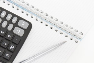 hesap makinesi, kalem ve defter iş kavramı
