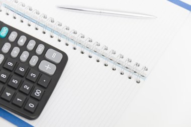 hesap makinesi, kalem ve defter iş kavramı