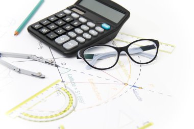 İş mimari projesi, çift ve pergel, gözlük, kural