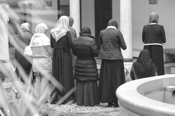 Prayer performing by muslim women — Stock Photo, Image