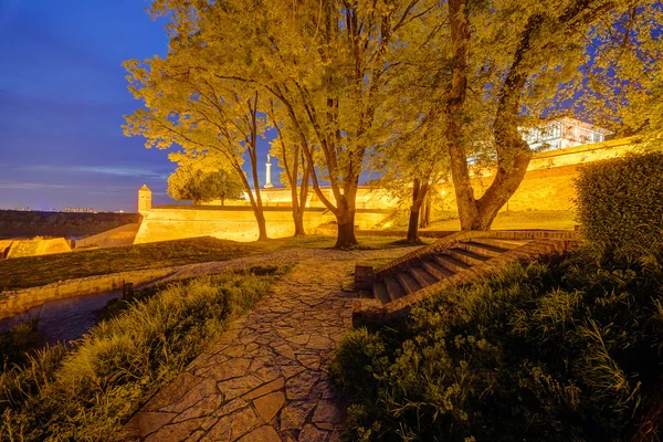 Belgrade fortress and Kalemegdan park — Stock Photo, Image