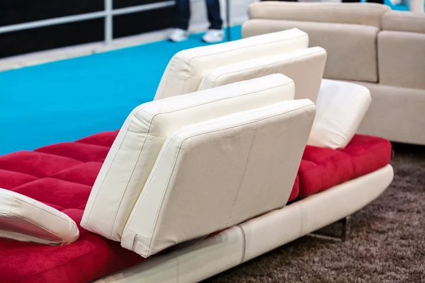 Almohadas en el sofá — Foto de Stock