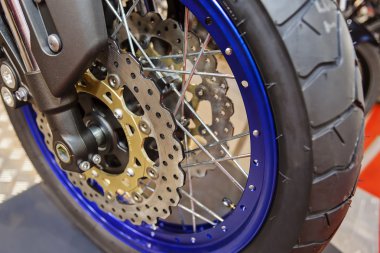 Motosiklet tekerlek portre