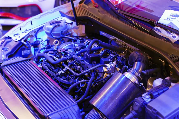 Часть двигателя автомобиля — стоковое фото