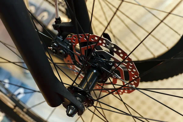 Bisiklet tekerleği krom mili