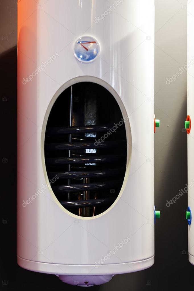 Boiler voor badkamer — Stockfoto © VladimirNenezic #111759662 Boiler voor badkamer — Stockfoto © VladimirNenezic #111759662
