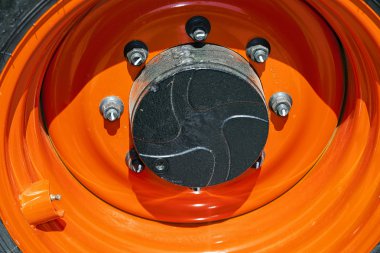 Ekskavatör kazma tekerlek