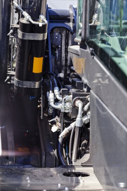 Ekskavatör kazma motorlu