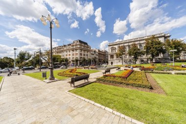 Şehir, büyük Sırbistan Devlet Sarayı yakınındaki Park