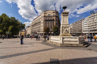 Belgrad şehir meydanında