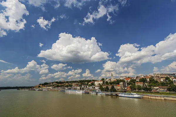 Panoramiczny Widok Belgrad Twierdza Starej Części Miasta Przy Zbiegu Dwóch — Zdjęcie stockowe