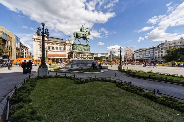 Het plein van de Republiek van Belgrado in het centrum — Stockfoto