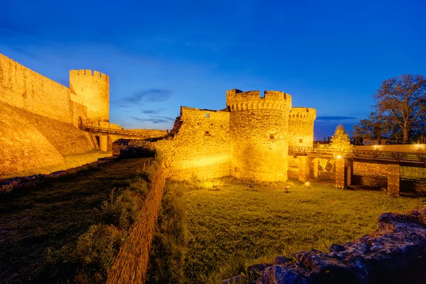 Belgrado Murallas Medievales Fortaleza Parque Por Noche Serbia — Foto de Stock