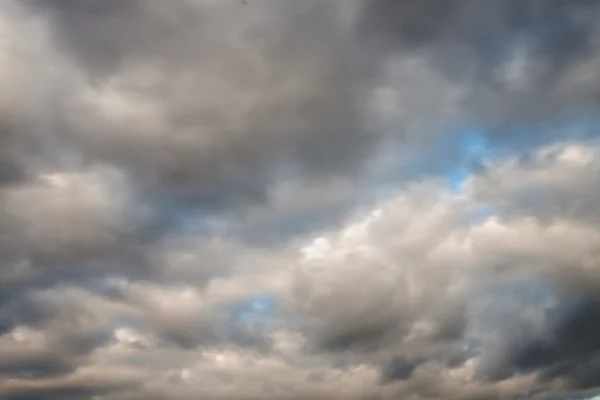 Visa Den Blå Himlen Med Moln Mulen Dag Före Regn — Stockfoto