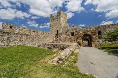 Belgrad Kalesi ve park