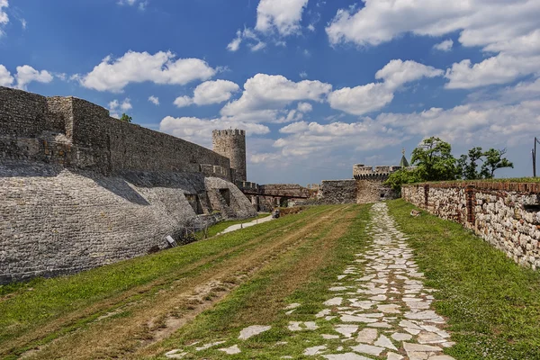 Belgrade fortress and park — Stock Photo, Image