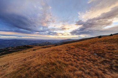 Dağ manzarası ve panorama görünüm