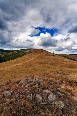 Dağın sonbahar manzara