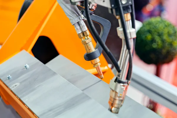 Robotic cutting machine — Stock Photo, Image