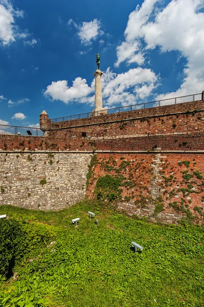 Bělehradské pevnosti a kalemegdan park — Stock fotografie