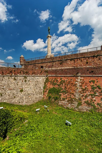 Fortaleza de Belgrado e parque de Kalemegdan — Fotografia de Stock