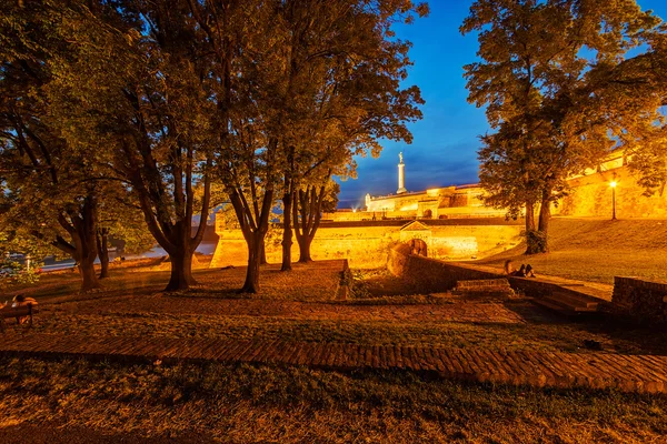 ベオグラードの要塞とカレメグダン公園 — ストック写真