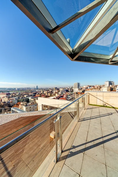 Moderna terraza del edificio — Foto de Stock