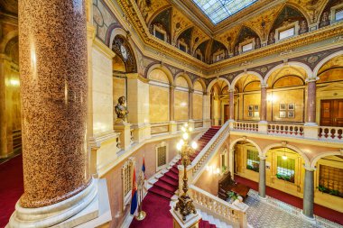 Klasik binanın iç