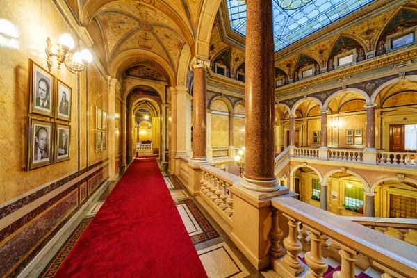 Interior of classic building — Stock Photo, Image