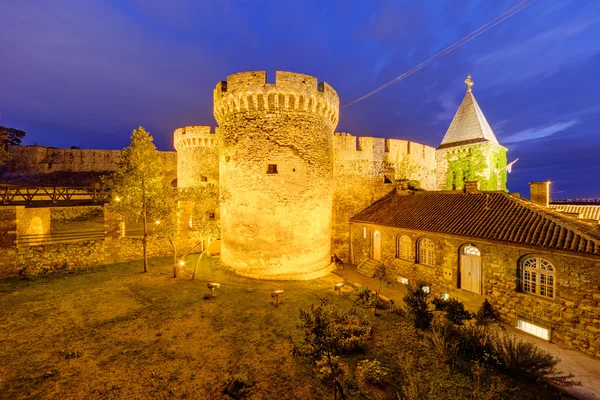 Fortaleza de Belgrado e parque de Kalemegdan — Fotografia de Stock