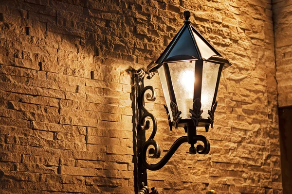 Kované železné lampy — Stock fotografie