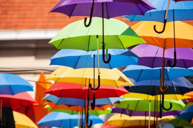 Renkli şemsiyeler