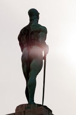 Victor anıt bulutlu bir günde