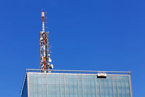 Telecommunication antenna — Stock Photo, Image