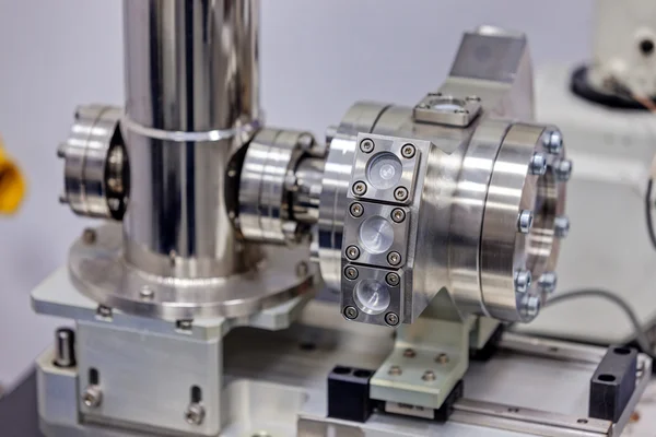 Detalhe de máquinas em laboratório de física — Fotografia de Stock