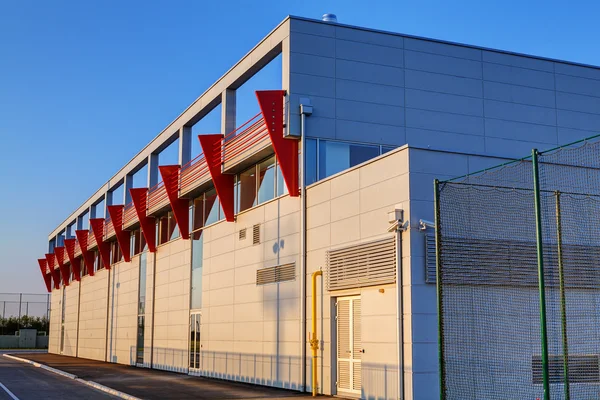 Aluminum facade on residential building — Stock Photo, Image