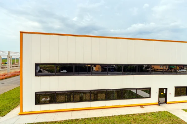 Aluminum facade on industrial building — Stock Photo, Image